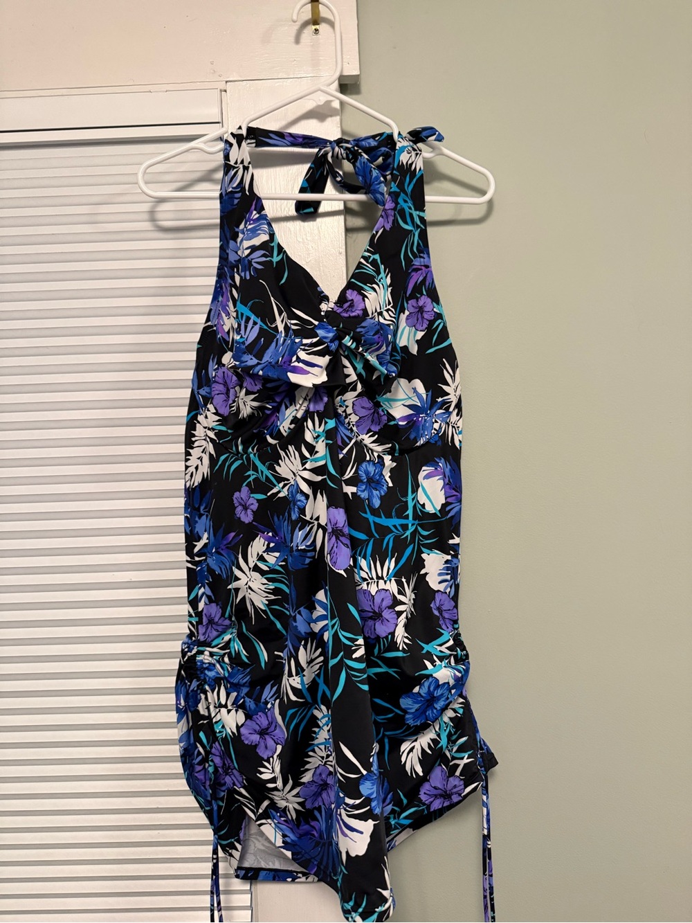 Floral Halter Neck Swim Underwire Tankini in Black, Blue & Purple